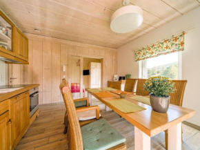 Luxury Holiday Home in M hrenbach Thuringia with Barbecue